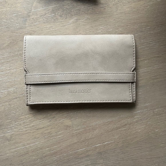 laura mercier Other - MUST GO Laura Mercier Makeup Brush Pouch
